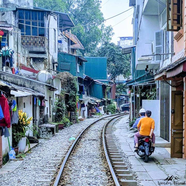 Tận dụng 